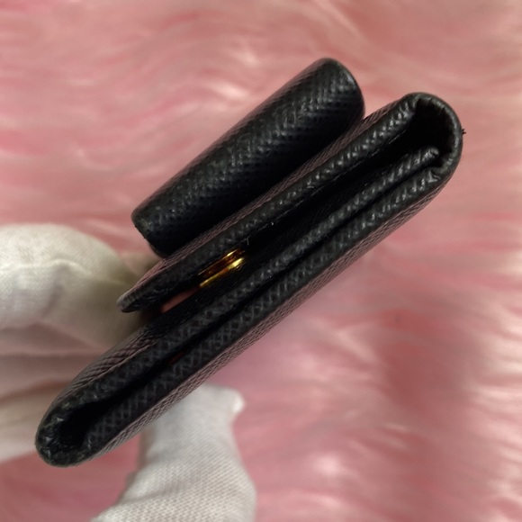 🖤✨ Prada Logo Saffiano Leather Ribbon Key Holder - Picture 4 of 11